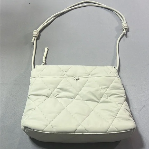 Vera Bradley taupe purse nylon quilted
CLOSET CLEAN OUT SALE! - Picture 1 of 10